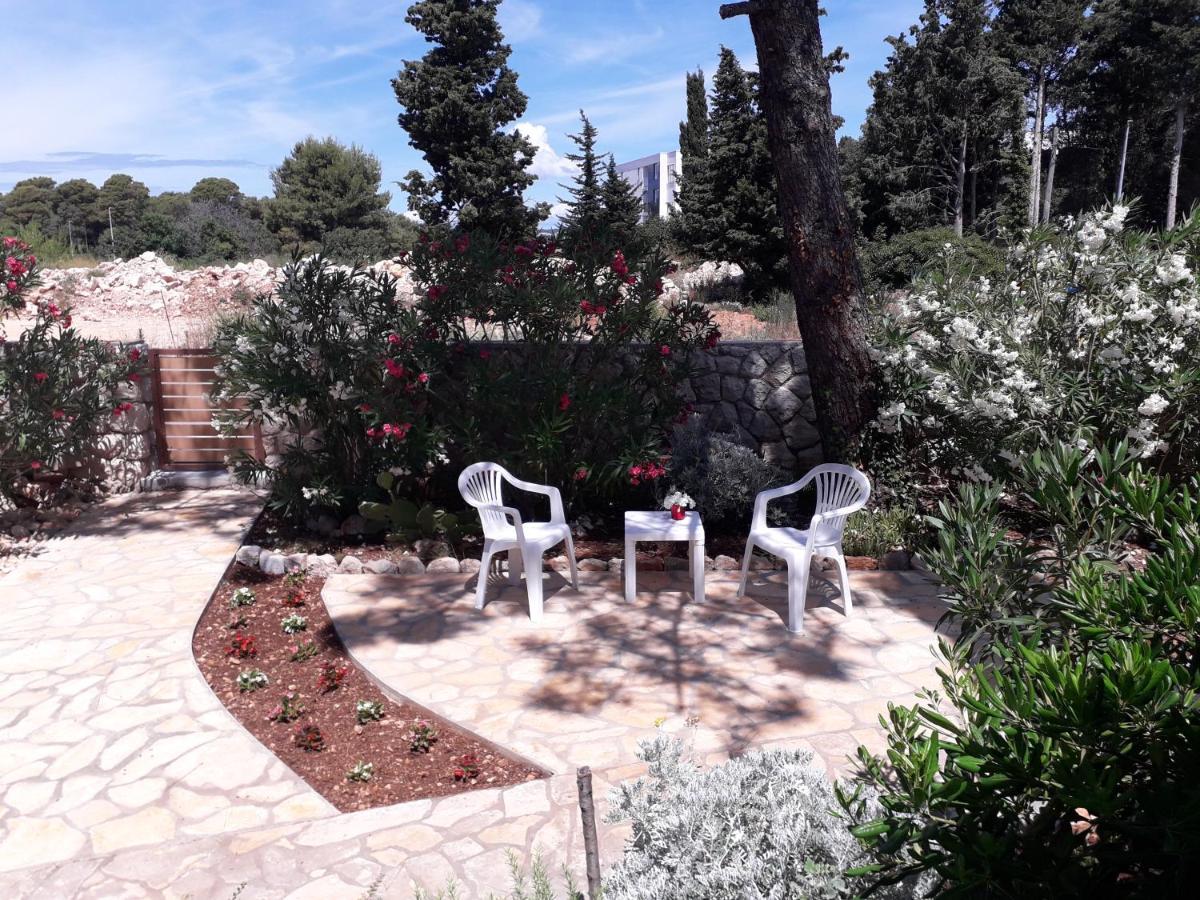 Holiday Home Novalja Exterior photo