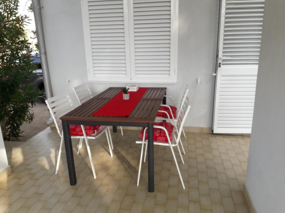 Holiday Home Novalja Exterior photo